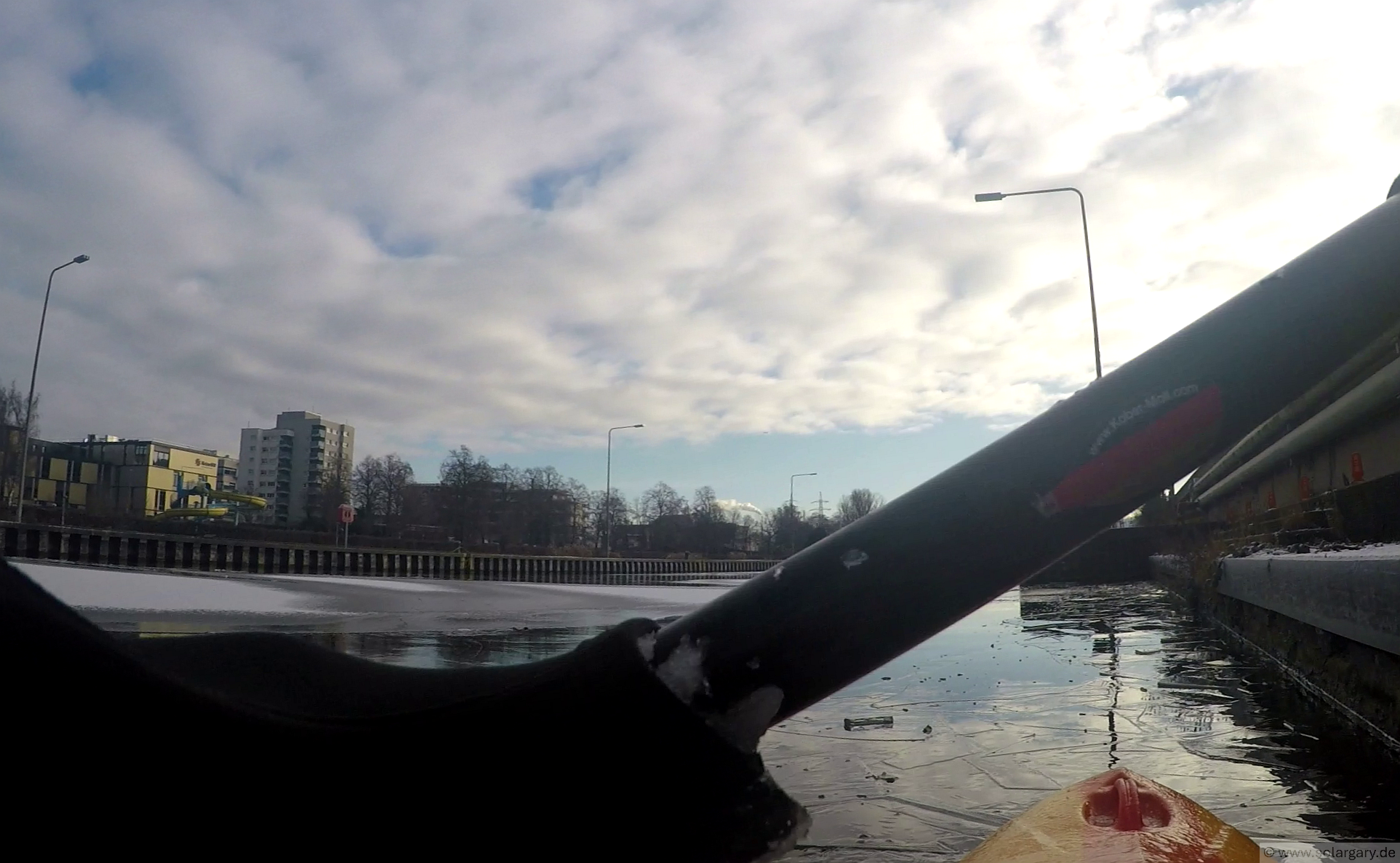 Kajak als Mini-Eisbrecher